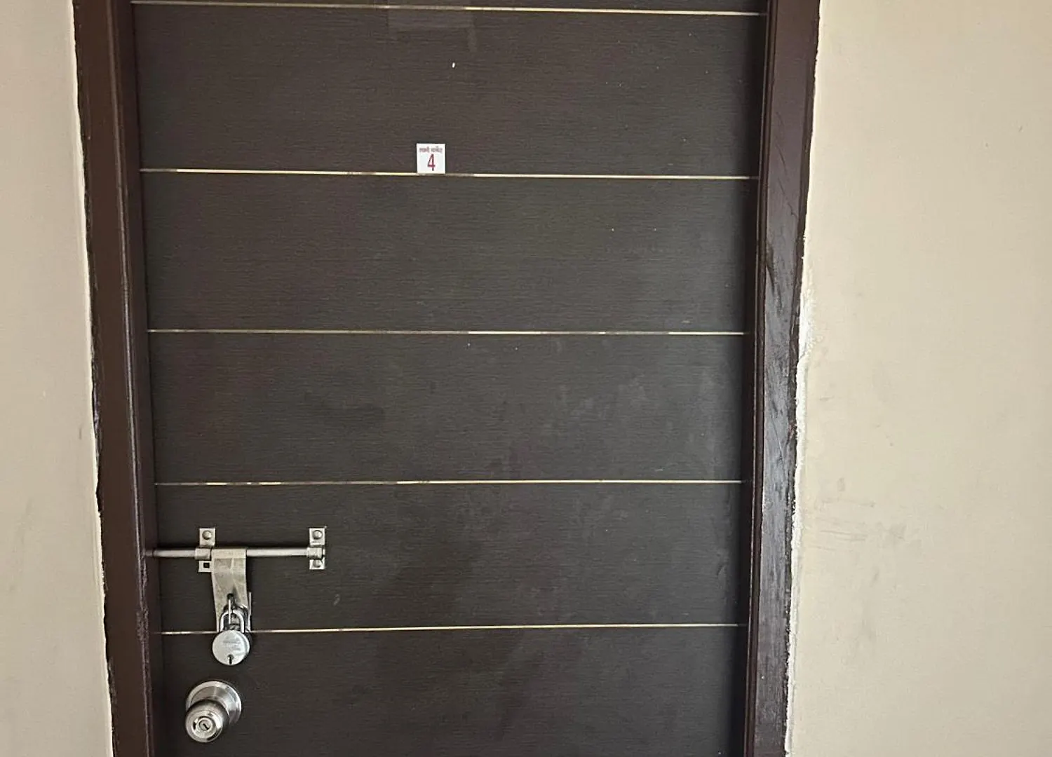 ורנאסי Raghuvanshi Home Stay 0*,  הודו